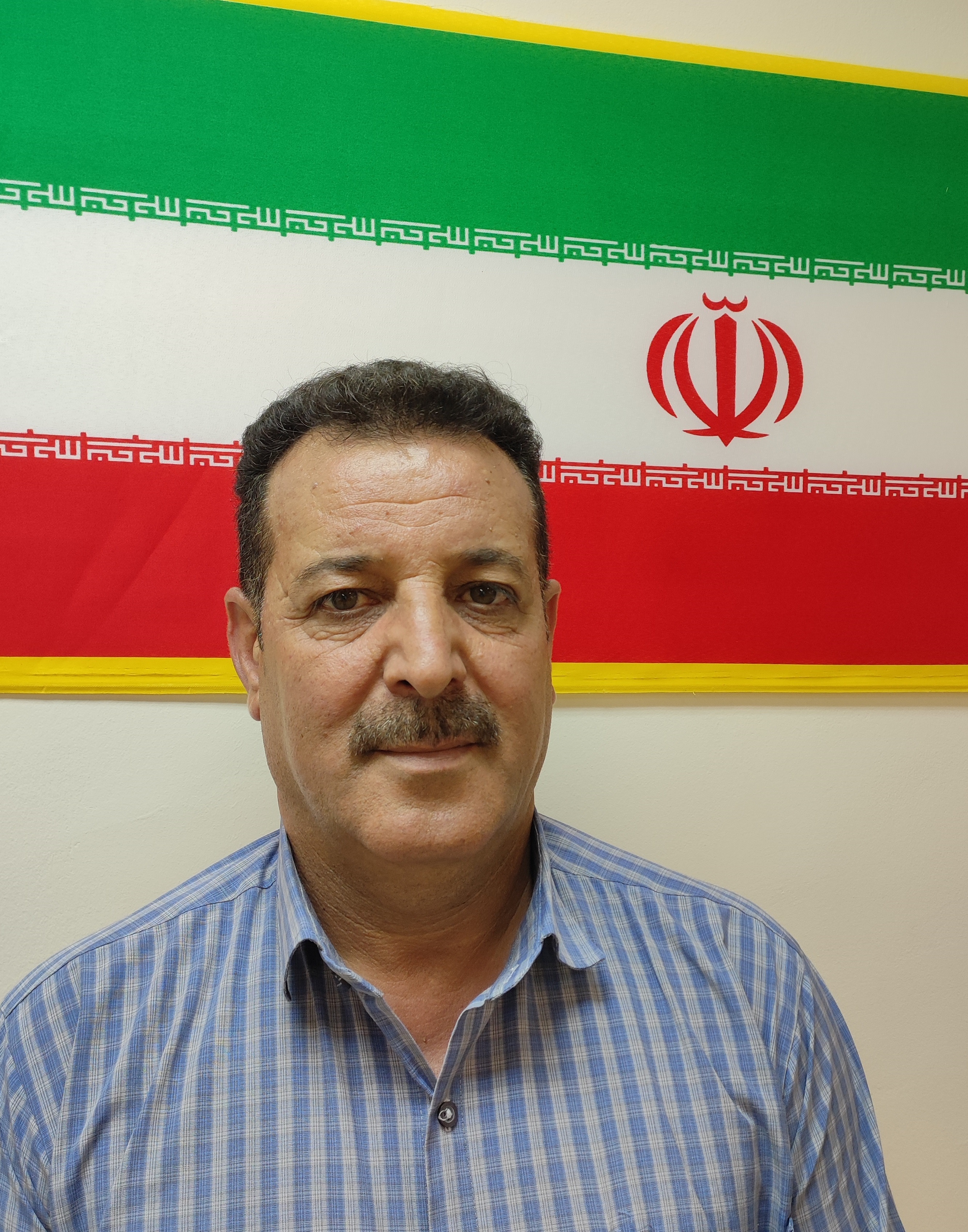معراج محمودی