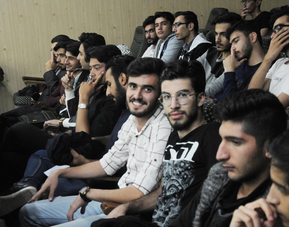 میان وعده دانشجویی "قند پهلو" نخستین تجربه خود را رقم زد