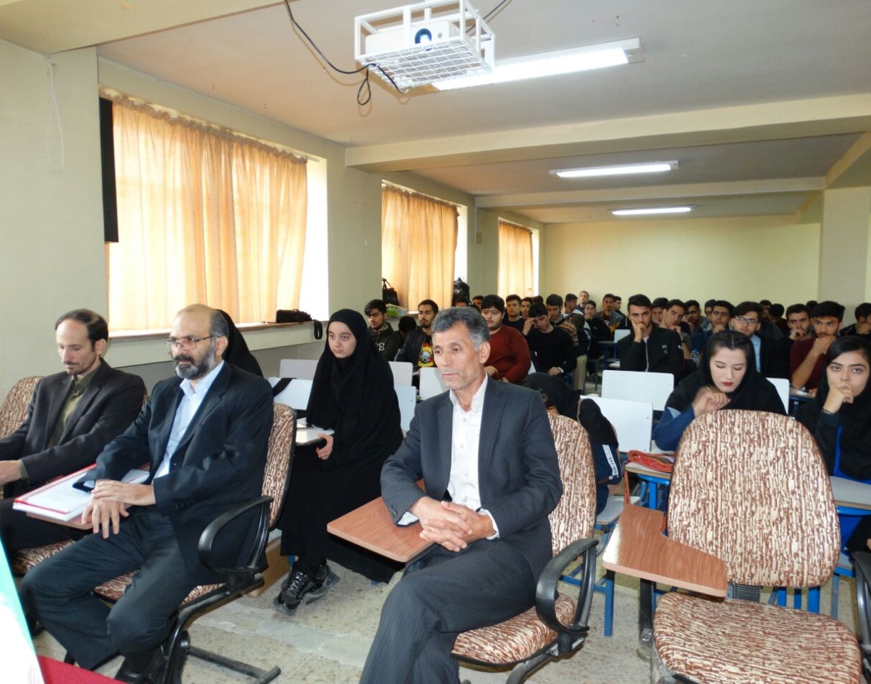 برگزاری آیین معارفه دانشجویان نو ورود دانشکده فنی خوی 