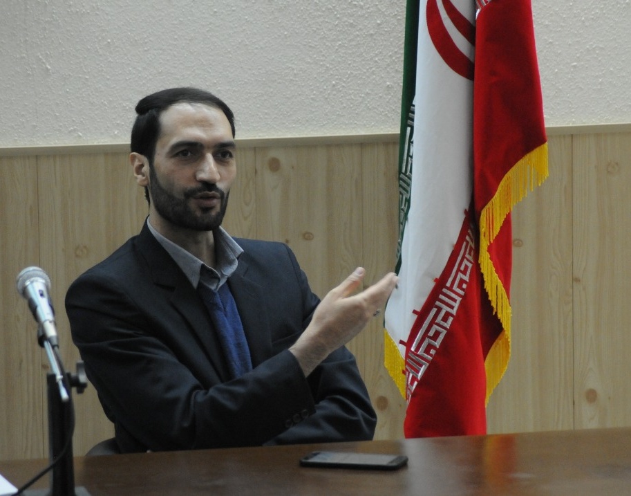 نخستین نشست صمیمی فعّالین دانشجویی در عرصه فرهنگی و اجتماعی با معاون فرهنگی و اجتماعی دانشگاه برگزار شد