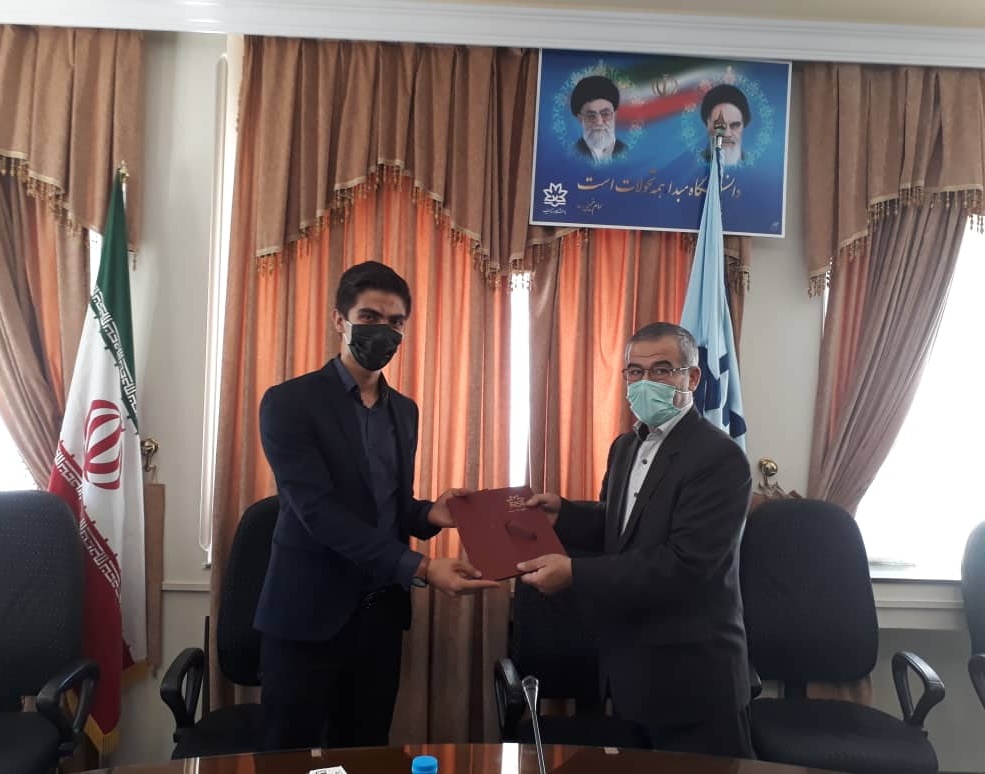تقدیر رییس دانشگاه ارومیه از کانون دانشجویی دوست داران دریاچه ارومیه به عنوان کانون برتر دانشجویی کشور