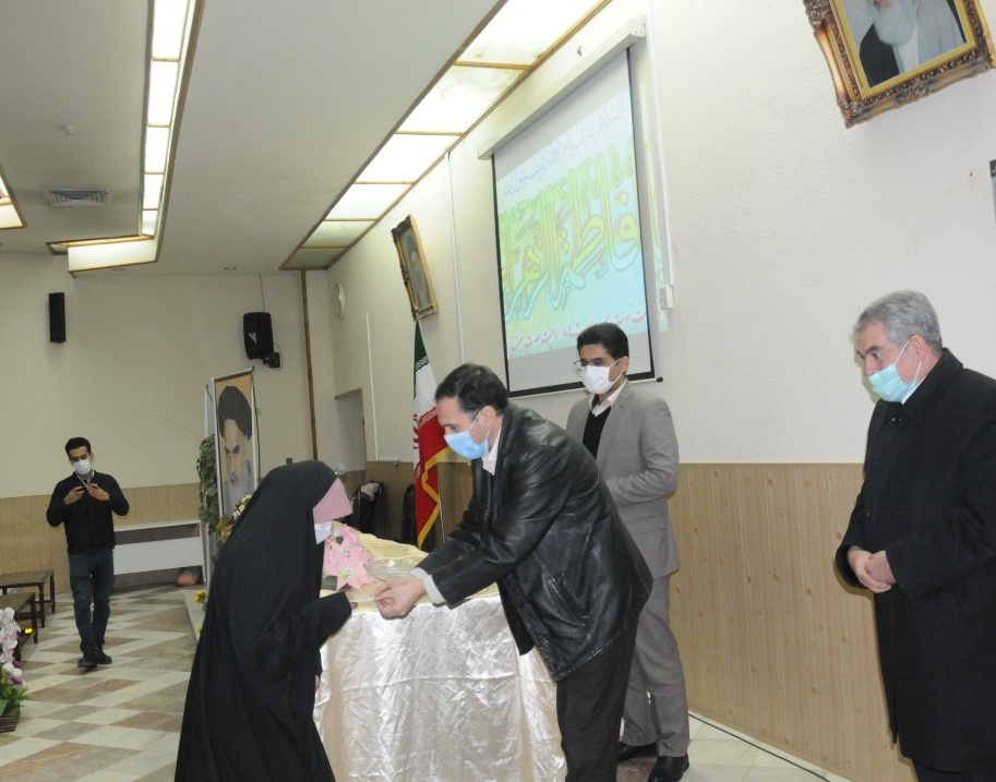 در مراسم گرامیداشت میلاد حضرت زهرا سلام الله علیها: لزوم تبیین جایگاه زنان برای نسل جوان در دانشگاه ارومیه بررسی شد