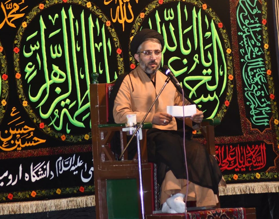 گزارش تصویری | برگزاری مراسم عزاداری سیدالشهدا حضرت اباعبدالله الحسین (ع) در دانشگاه ارومیه