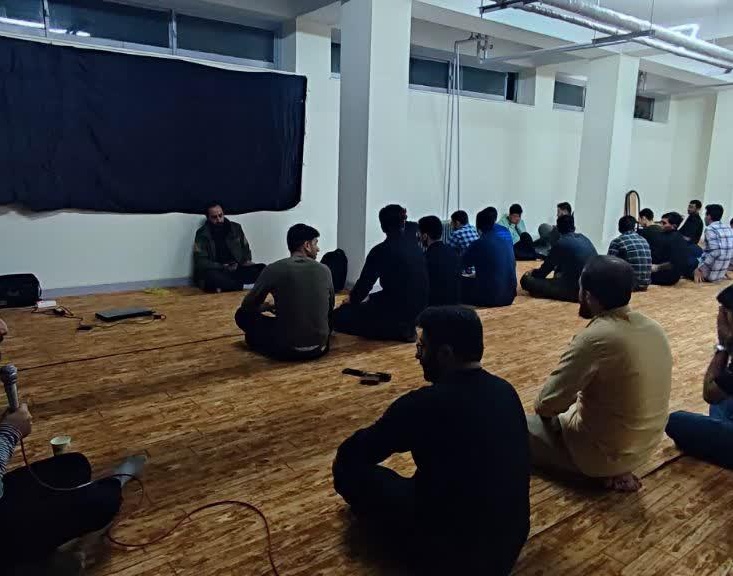 گزارش تصویری | برگزاری مراسم هفتگی هیئت اباعبدالله الحسین علیه السلام