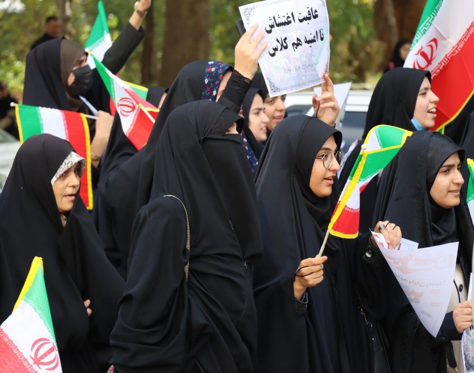 گزارش تصویری | حضور پرشور دانشجویان و دانشگاهیان در تجمع محکومیت حوادث اخیر