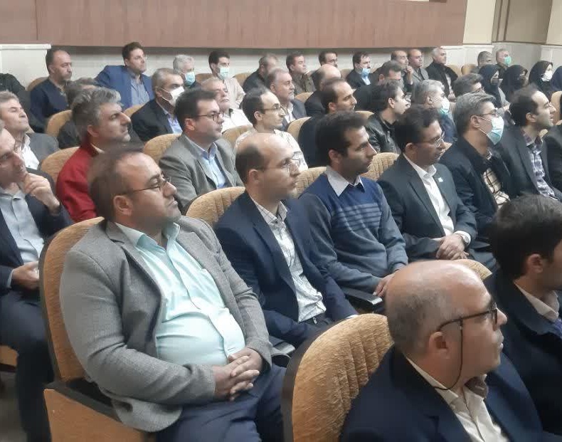 گزارش تصویری| نشست نقش نماز در جلوگیری از آسیبهای اجتماعی