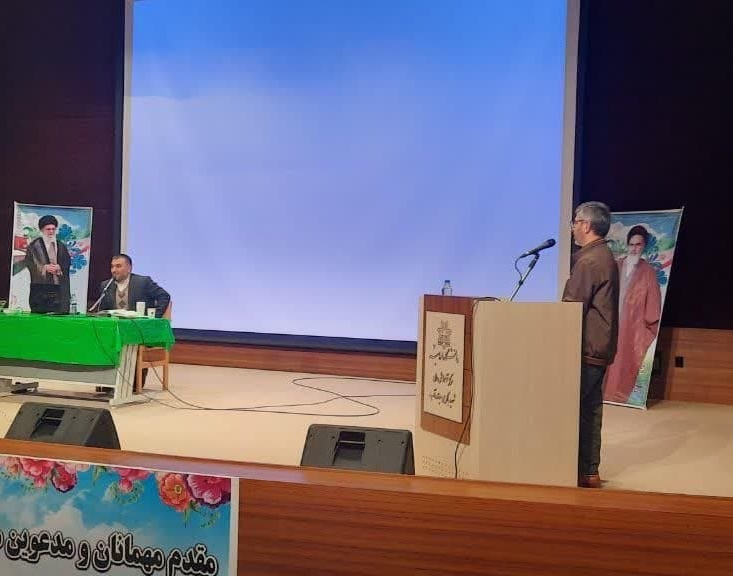خبر |  نشست علمی سبک زندگی قرآنی در دانشکده میاندوآب برگزار شد.