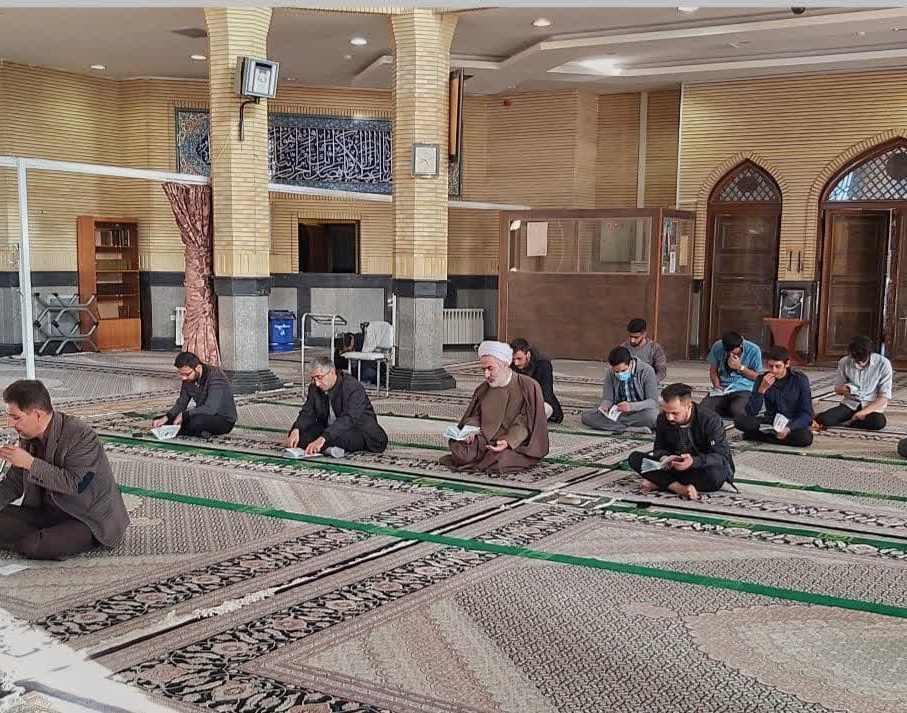گزارش | برگزاری مراسم دعای ندبه در مسجد دانشگاه