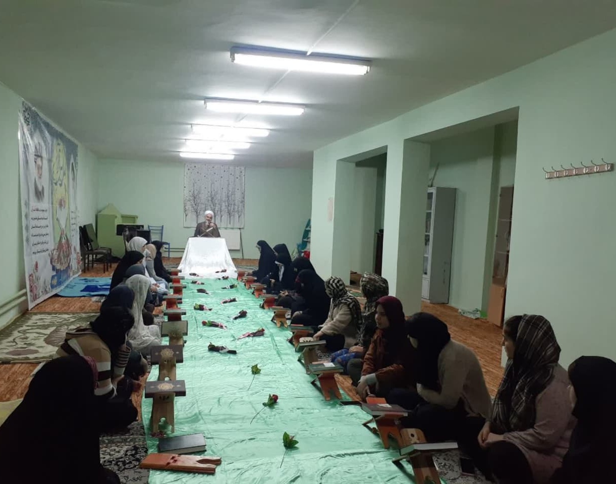 محفل انس با قرآن کریم در خوابگاه های دانشجویی دانشگاه ارومیه برگزار گردید...
