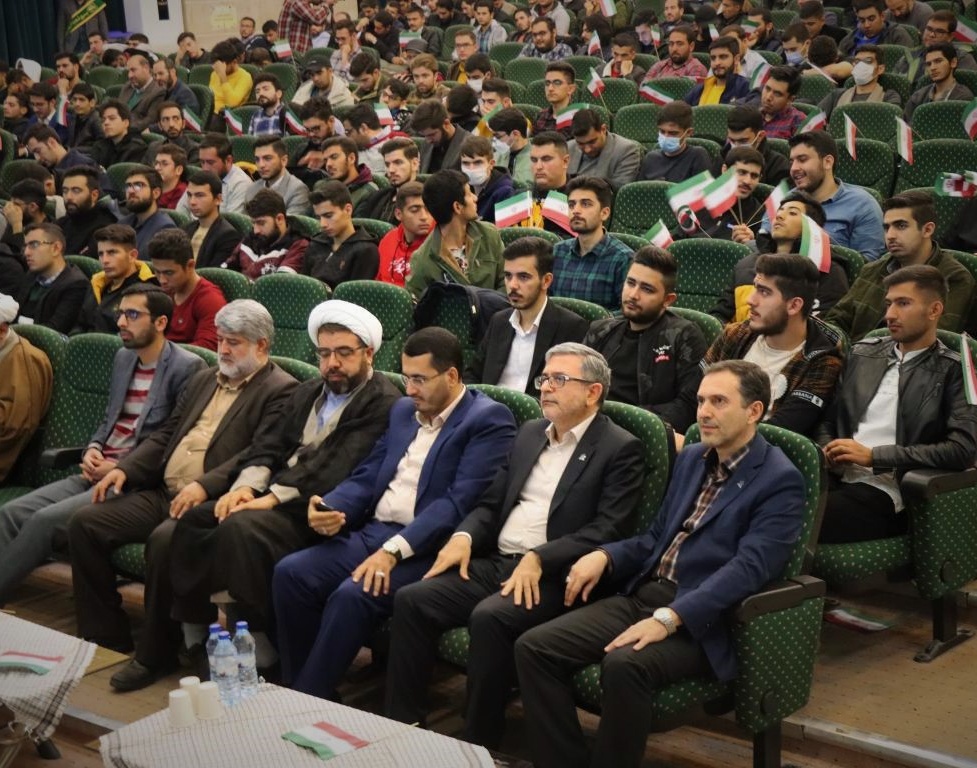 گردهمایی سراسری دانشجویان بسیجی استان آذربایجان غربی در دانشگاه ارومیه