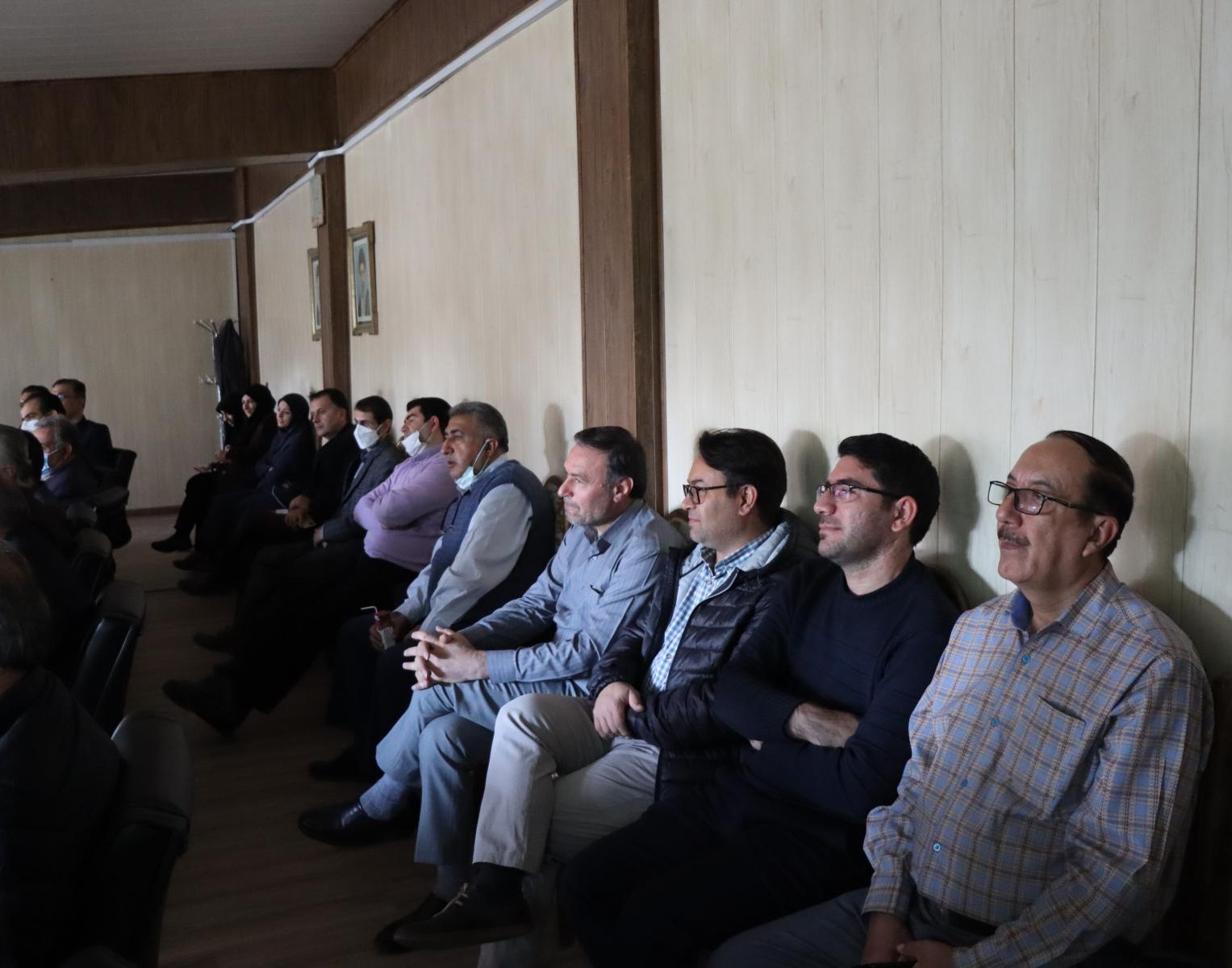 گزارش برگزاری کارگاه آموزشی تاب آوری در خانواده؛ چالش ها و راهکارها