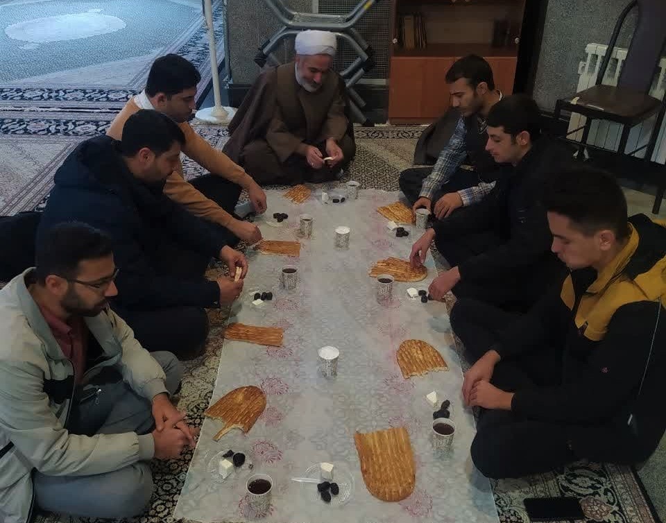گزارش تصویری برگزاری دعای ندبه در مسجد دانشگاه ارومیه