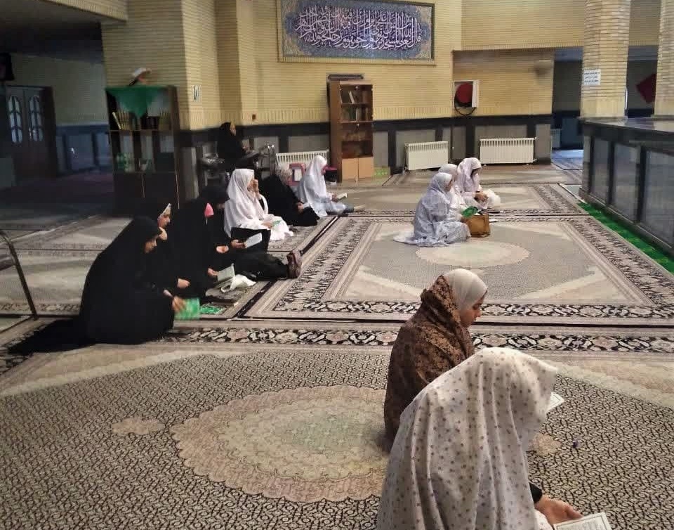 گزارش تصویری برگزاری دعای ندبه در مسجد دانشگاه ارومیه