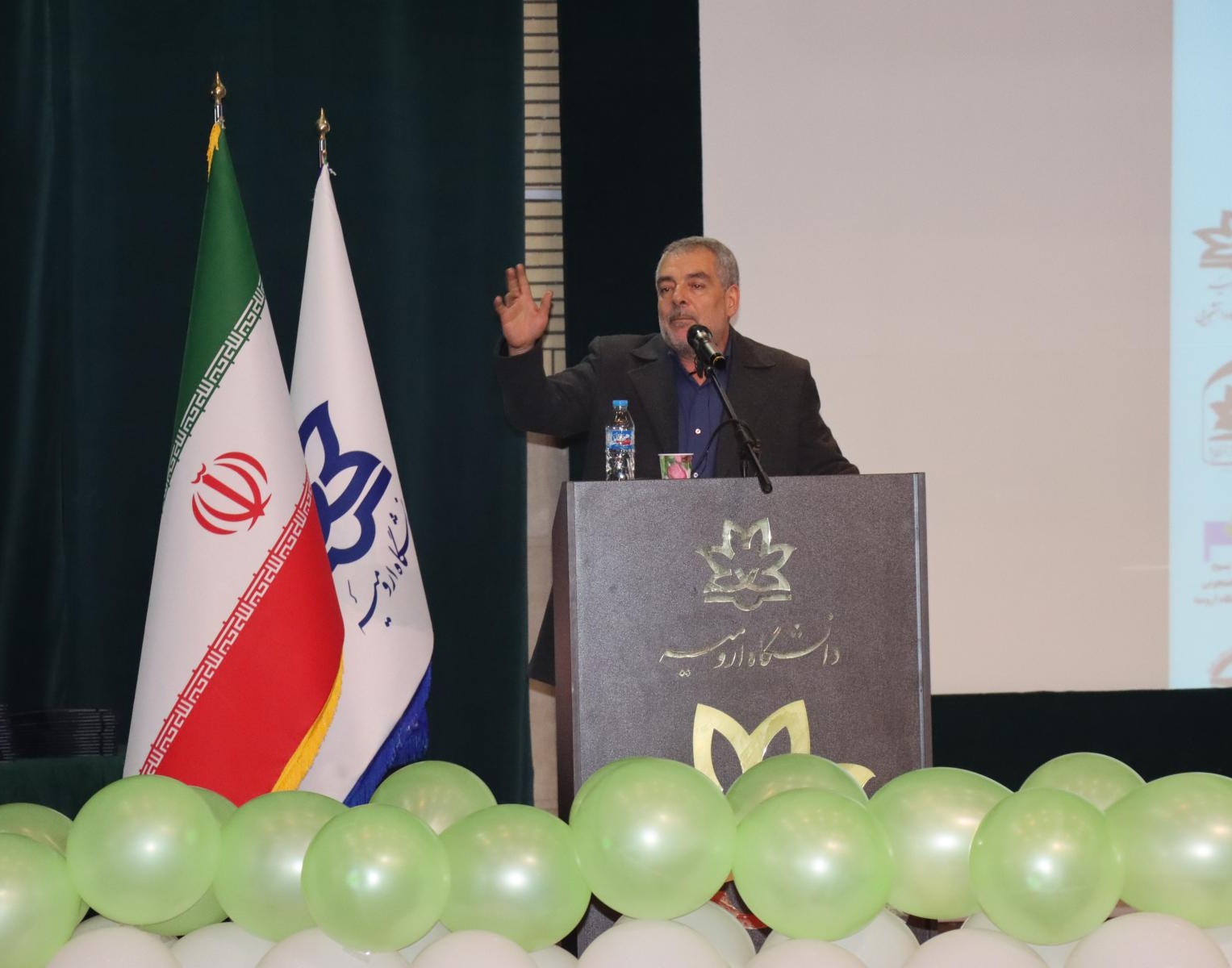 گزارش تصویری ویژه برنامه روز دانشجو در دانشگاه ارومیه