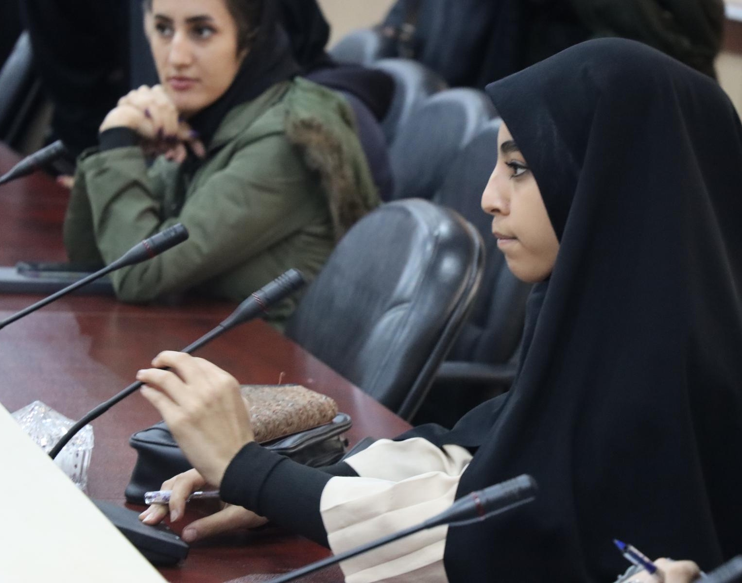 نشست صمیمی دانشجویان فعال فرهنگی و علمی دانشگاه با نماینده محترم مردم ارومیه