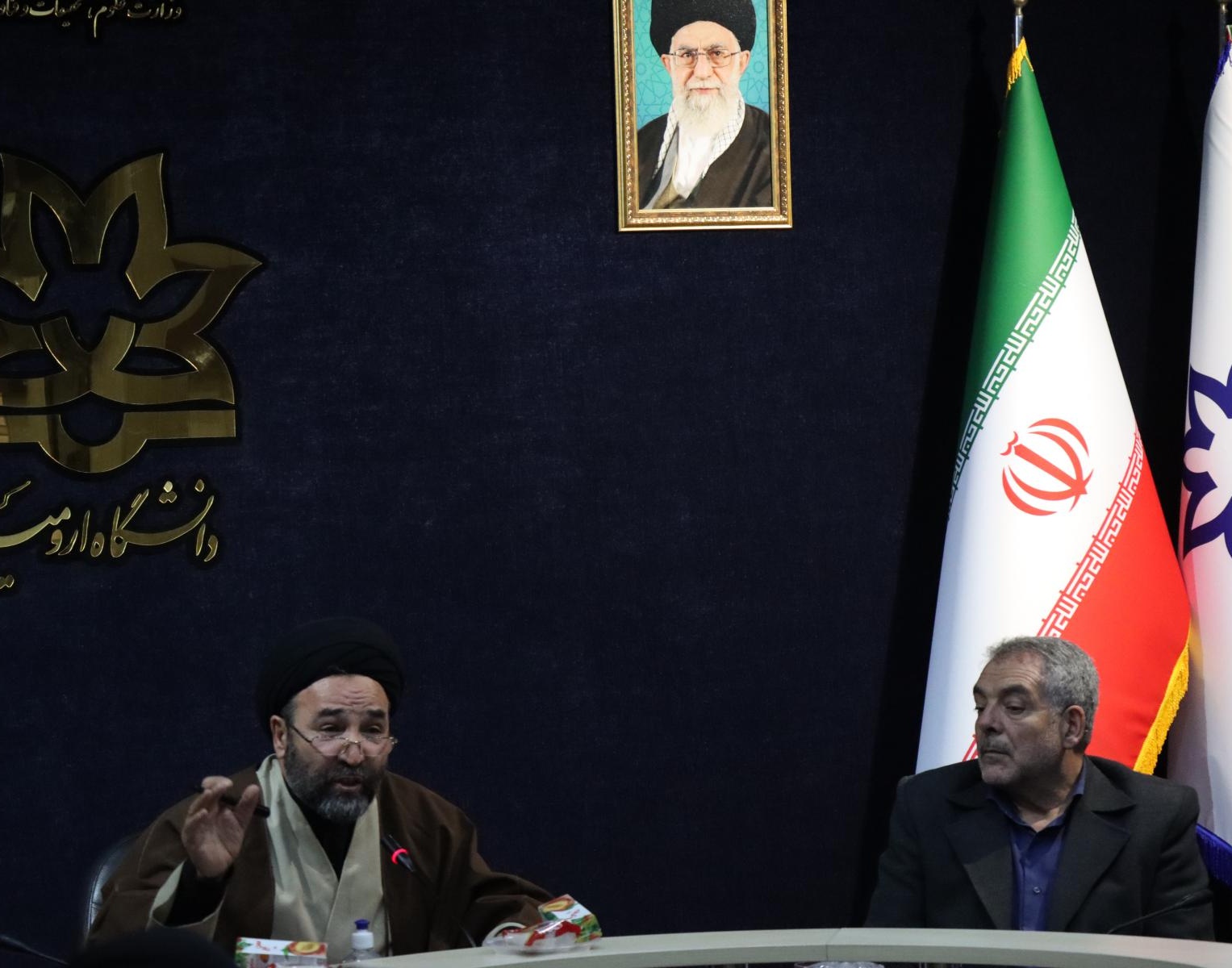 نشست صمیمی دانشجویان فعال فرهنگی و علمی دانشگاه با نماینده محترم مردم ارومیه
