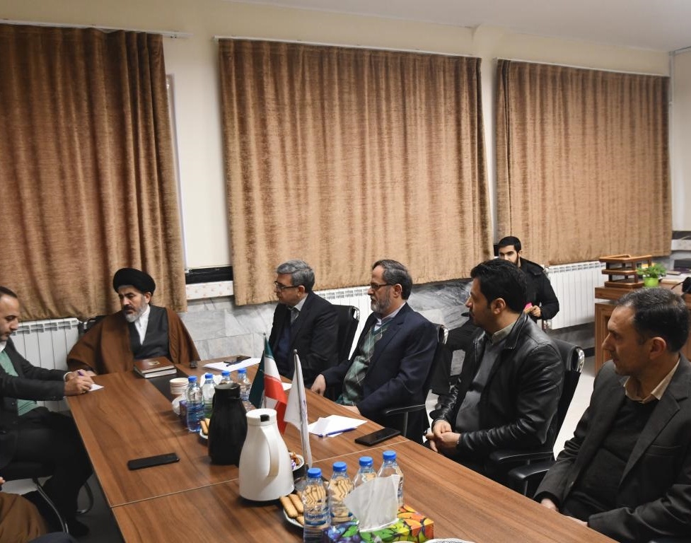 دیدار نماینده ولی فقیه در آذربایجان غربی با معاون فرهنگی اجتماعی وزارت علوم، تحقیقات و فناوری
