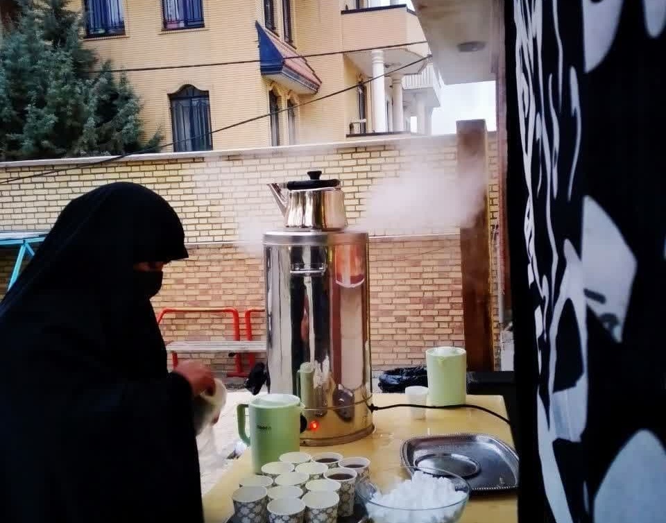 آلبوم تصویری | برپایی ایستگاه صلواتی به‌مناسبت گرامیداشت ایام فاطمیه 