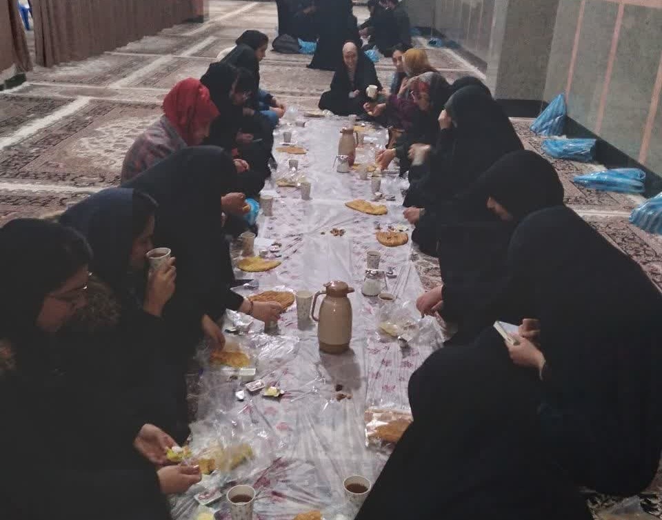 آلبوم تصویری/ شرکت دانشجویان دانشگاه ارومیه در مراسم دعای ندبه حسینیه اعظم ثارالله