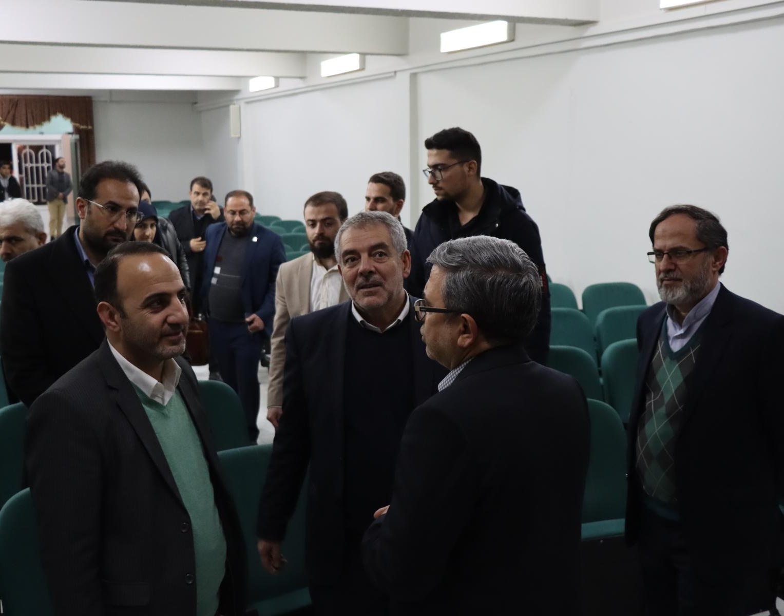 بازدید شبانه معاون فرهنگی وزارت علوم، تحقیقات و فناوری از دانشگاه ارومیه