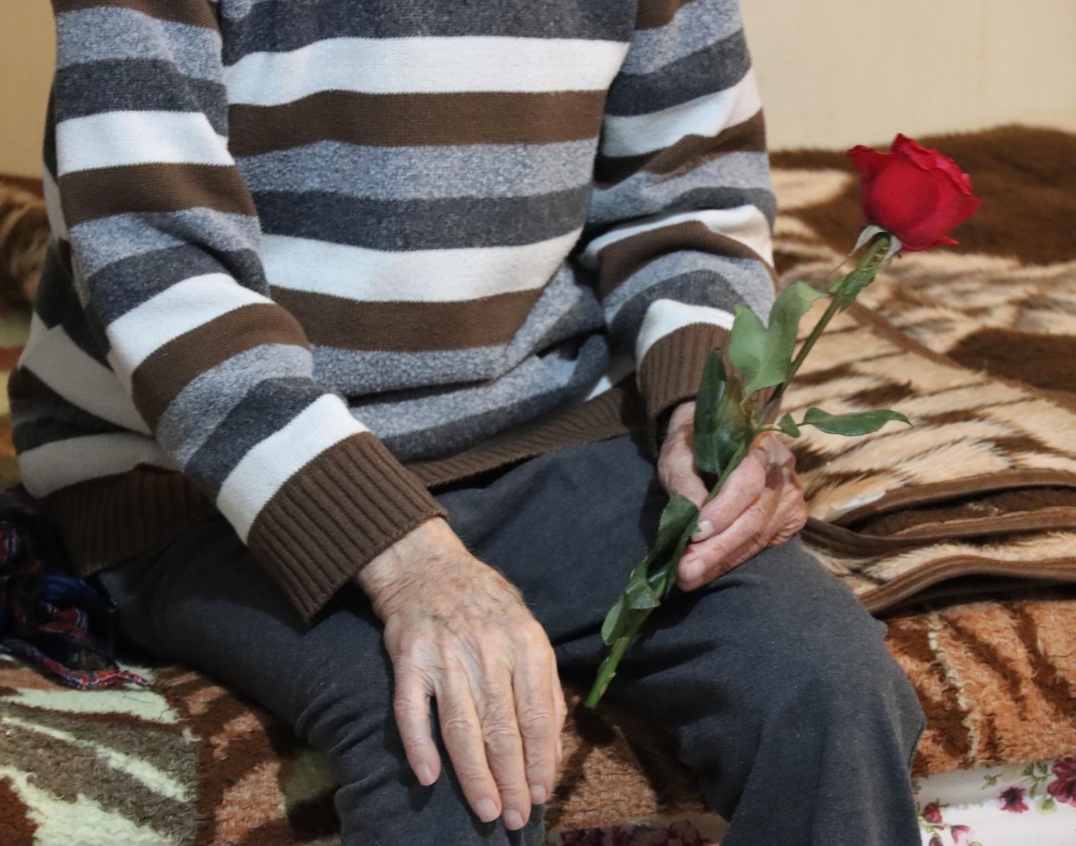 بازدید دانشجویان دانشگاه ارومیه از خانه سالمندان محسنین