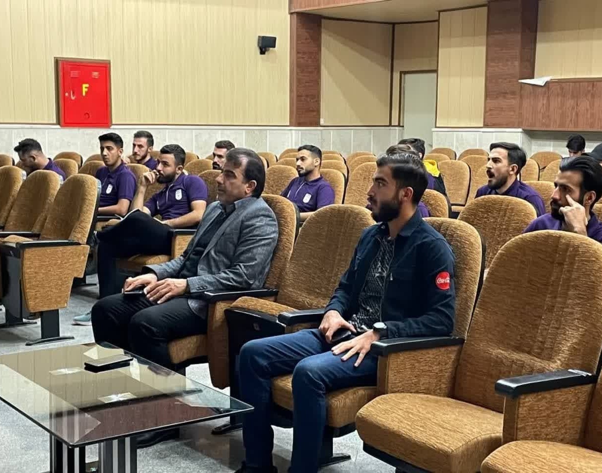 برگزاری کلاس داوری درجه ۳ فوتبال ویژه دانشگاهیان استان آذربایجان غربی