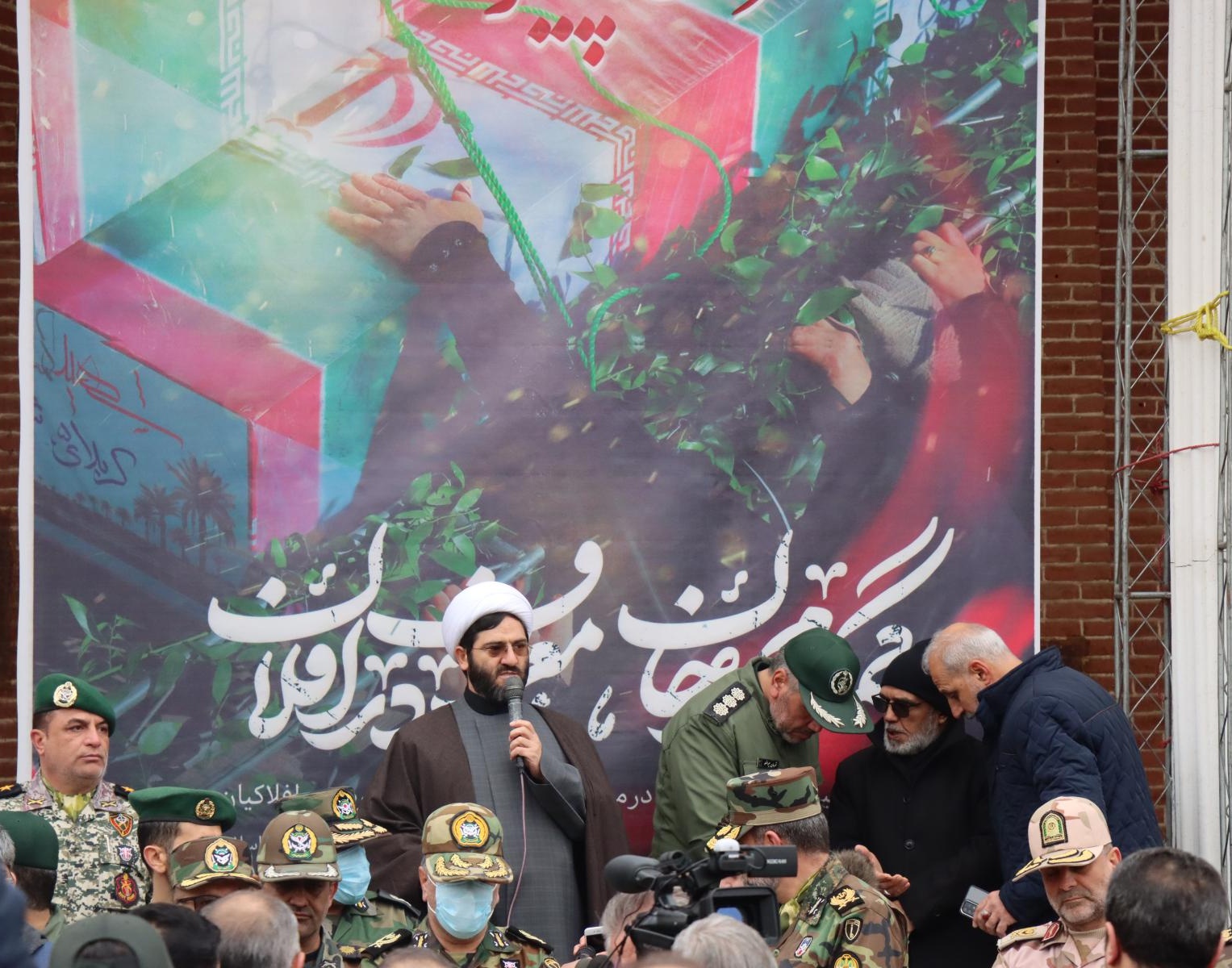 گزارش برگزاری مراسم باشکوه تشییع پیکر مطهر ۶ شهید گمنام 