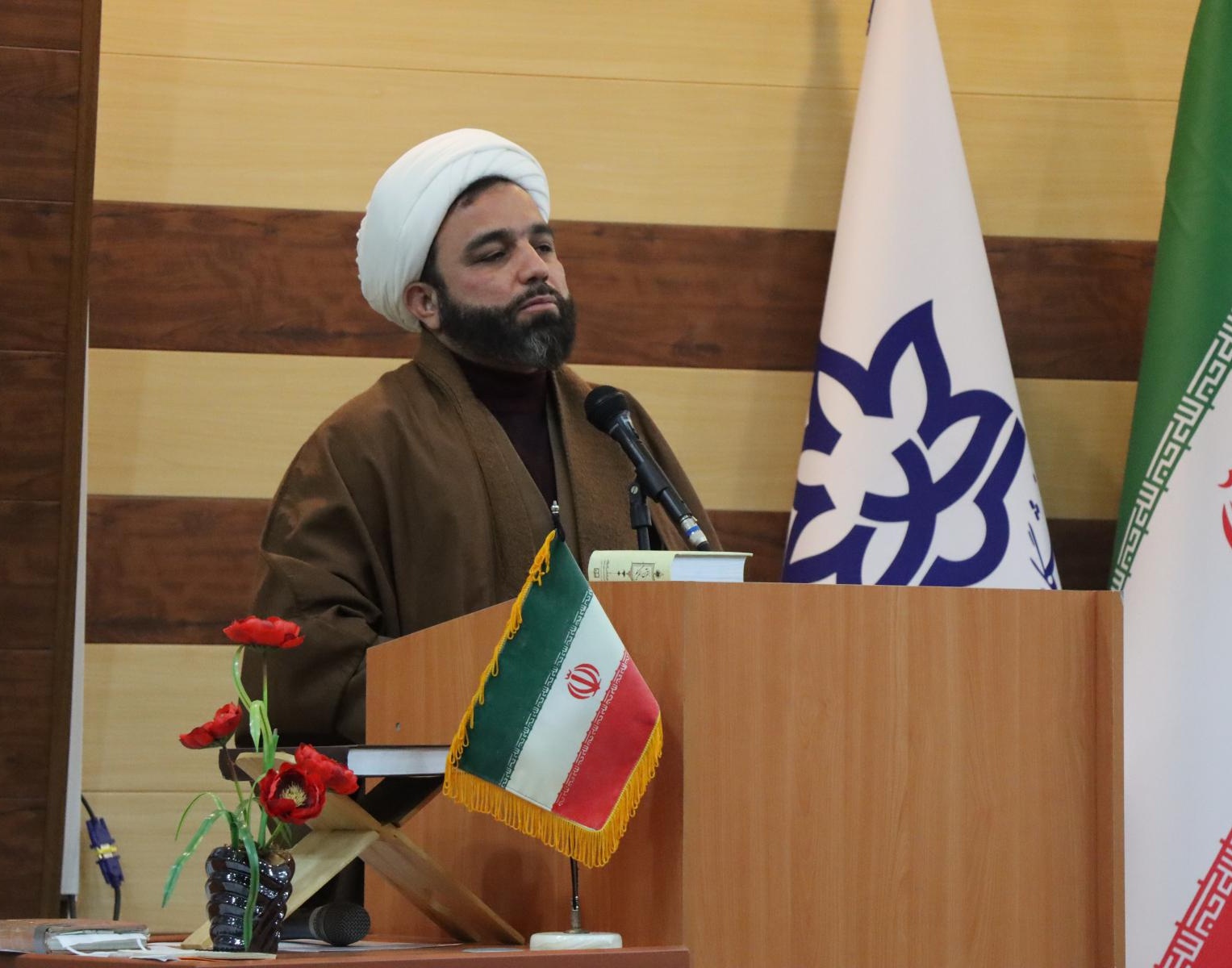 اولین نشست کارکنان بسیجی دانشگاه ارومیه برگزار شد...