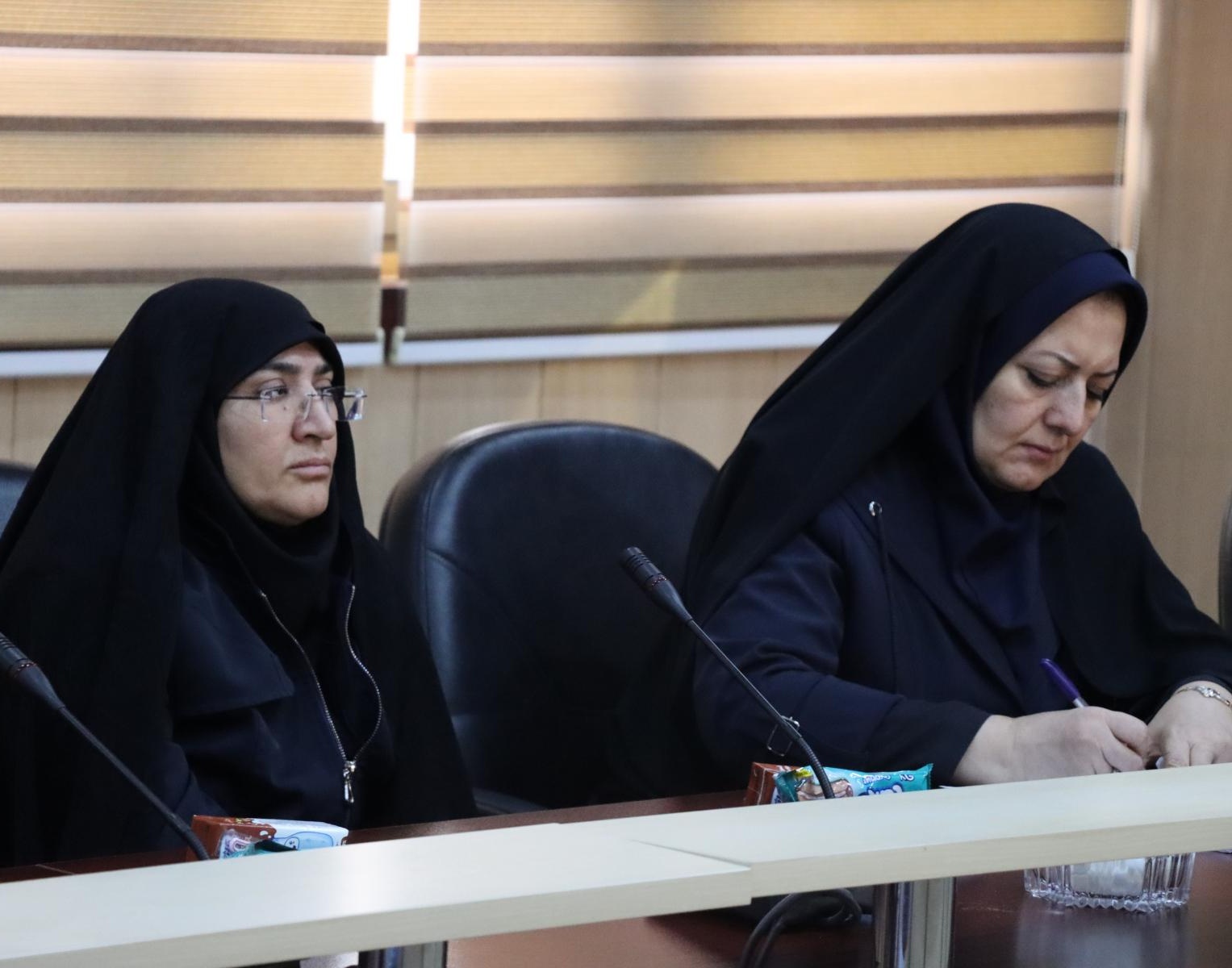 جلسه توجیهی مدیران محترم گروه و مشاورین محترم دانشکده‌ها 