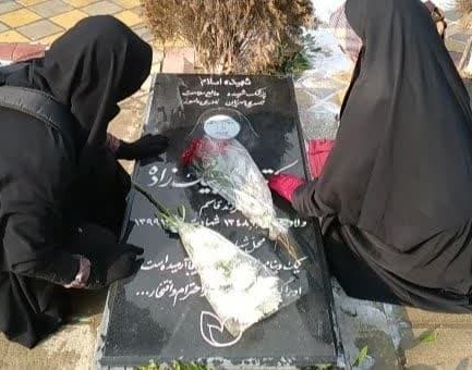 غبار روبی مزار شهدا و تجدید بیعت با شهدا به‌مناسبت گرامیداشت ولادت حضرت فاطمه (س)