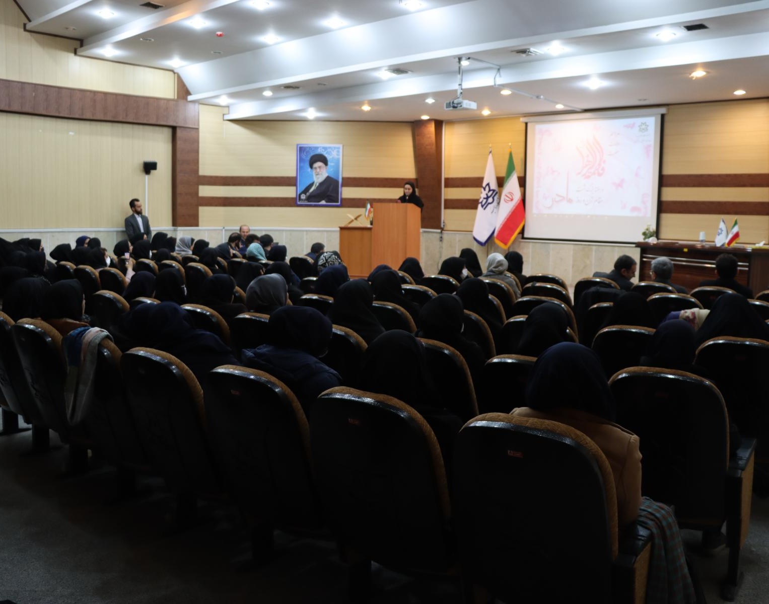 گزارش برگزاری مراسم گرامیداشت ولادت حضرت فاطمه (س)، هفته زن و مقام مادر در دانشگاه ارومیه 
