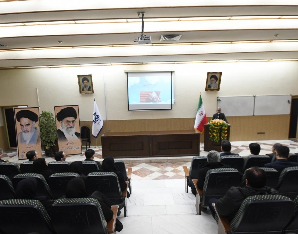 رونمایی از یادمان شهیده خانم دکتر طلایه بیگ زاده شهیده سلامت در دانشگاه ارومیه