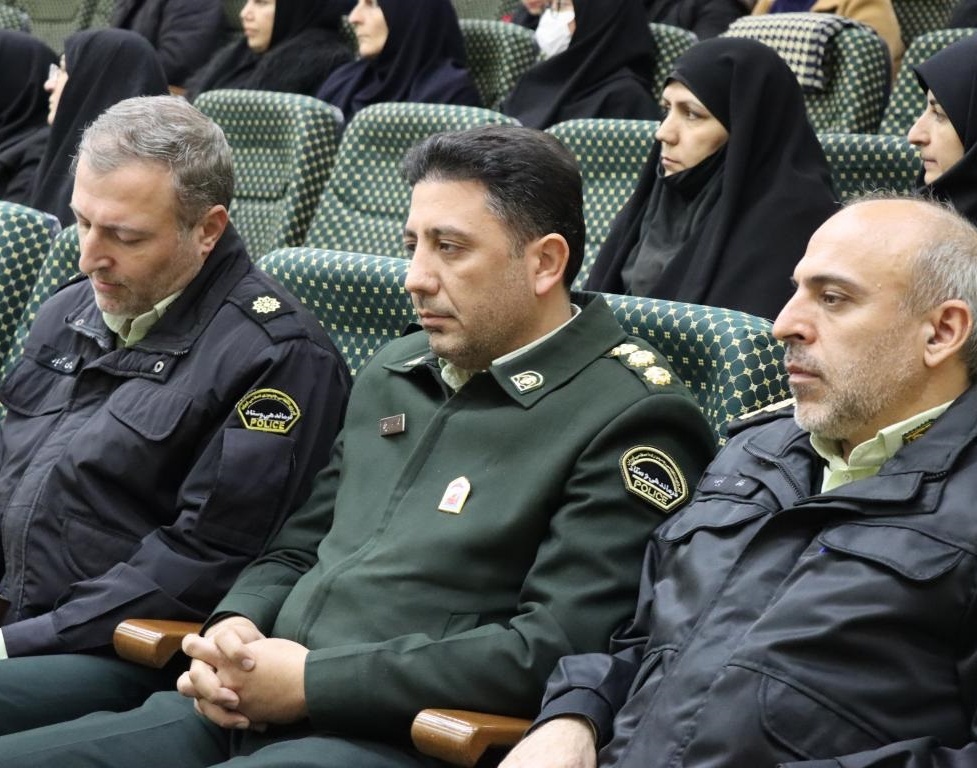 رونمایی از یادمان شهیده خانم دکتر طلایه بیگ زاده شهیده سلامت در دانشگاه ارومیه