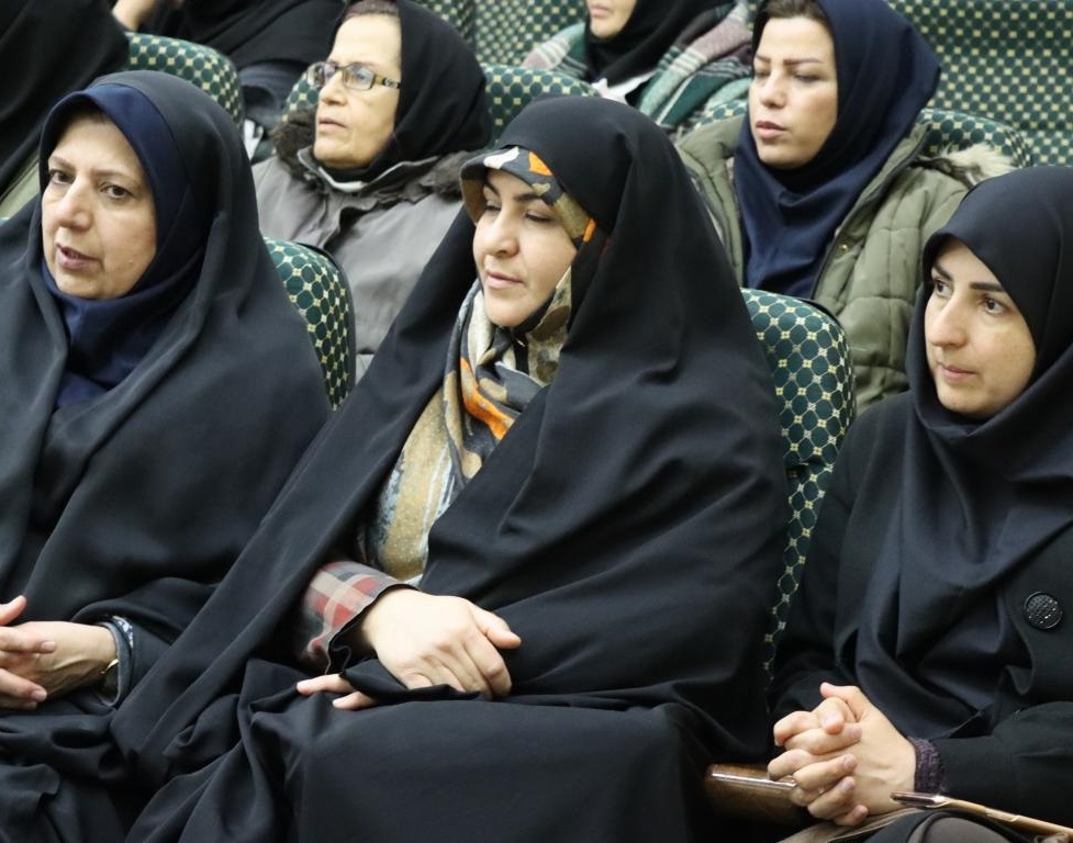 رونمایی از یادمان شهیده خانم دکتر طلایه بیگ زاده شهیده سلامت در دانشگاه ارومیه