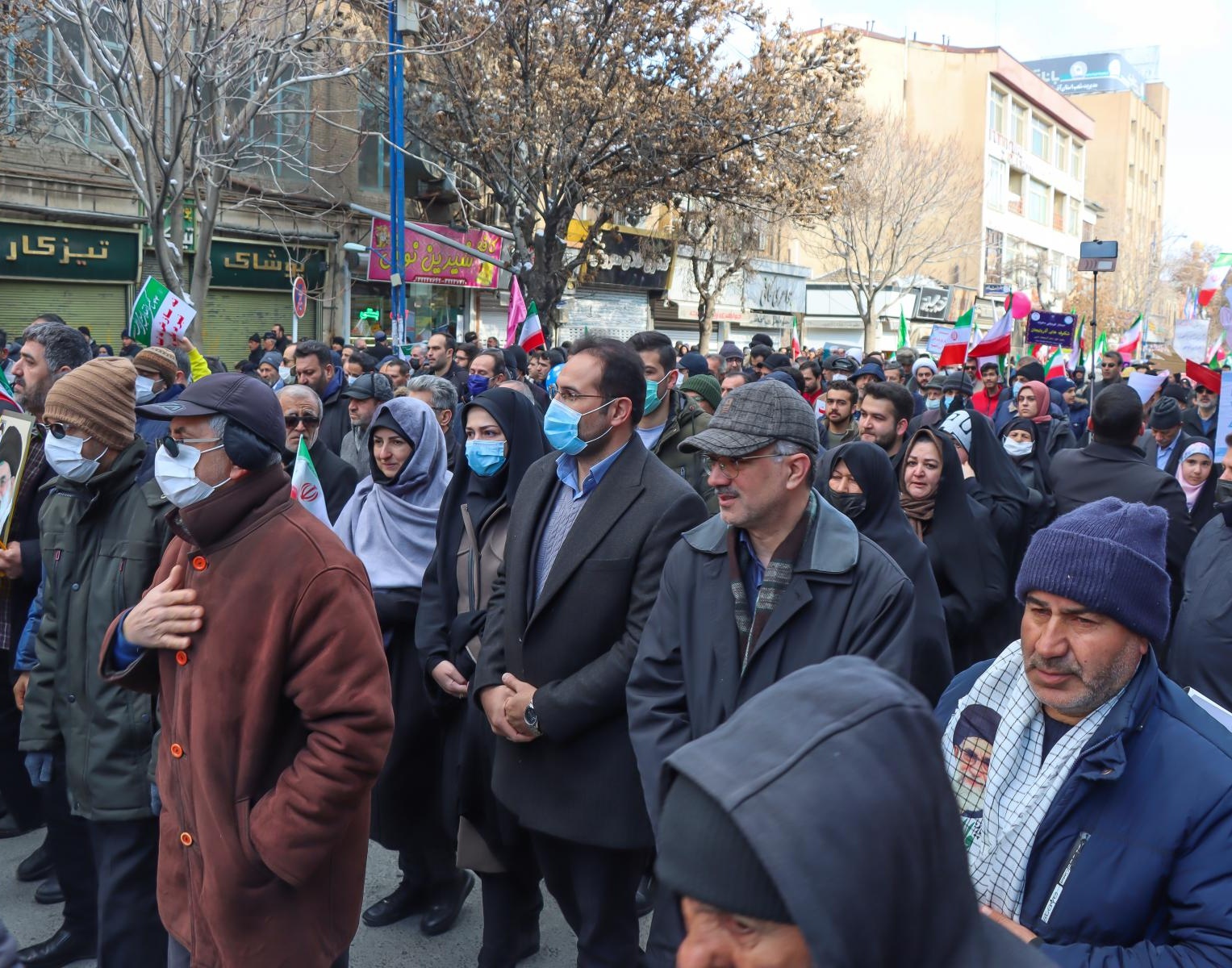 حضور کارکنان، اساتید و دانشجویان دانشگاه ارومیه در راهپیمایی 22 بهمن 1401