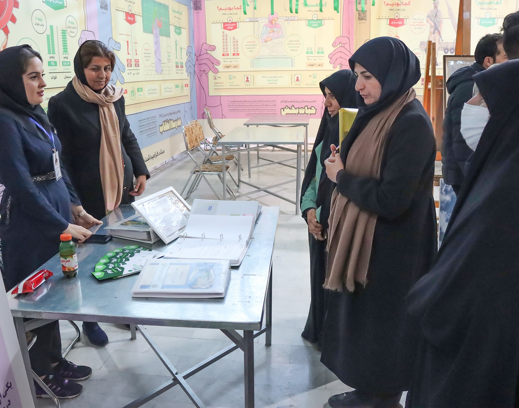 برگزاری نمایشگاه بانوان کارآفرین دانشگاهی به مناسبت دهه فجر