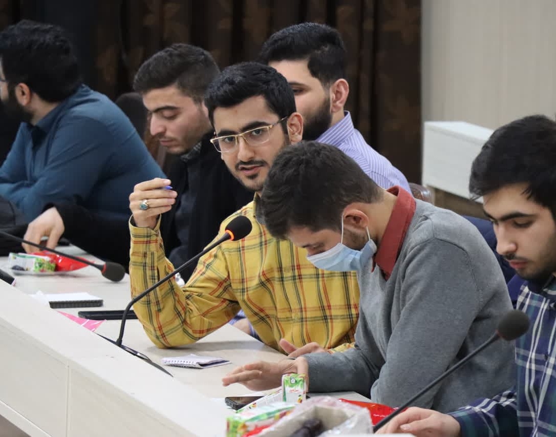 برگزاری نشست نقش دانشجویان در مردمی سازی ایران جوان