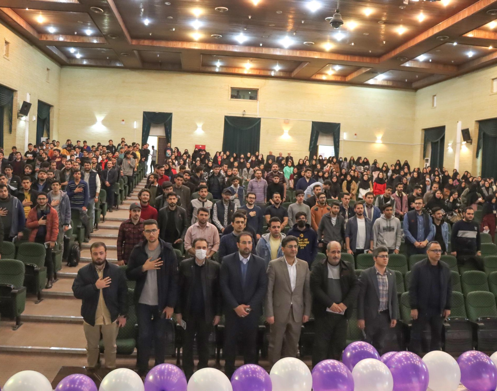  گزارش جشن بزرگ نیمه شعبان در دانشگاه ارومیه 