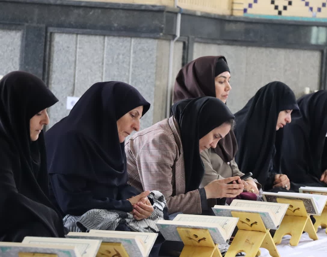 گزارش تصویری محفل انس با قرآن کریم در مسجد دانشگاه ارومیه