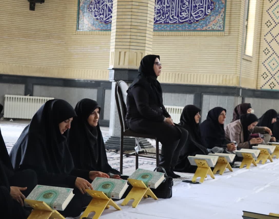 گزارش تصویری محفل انس با قرآن کریم در مسجد دانشگاه ارومیه