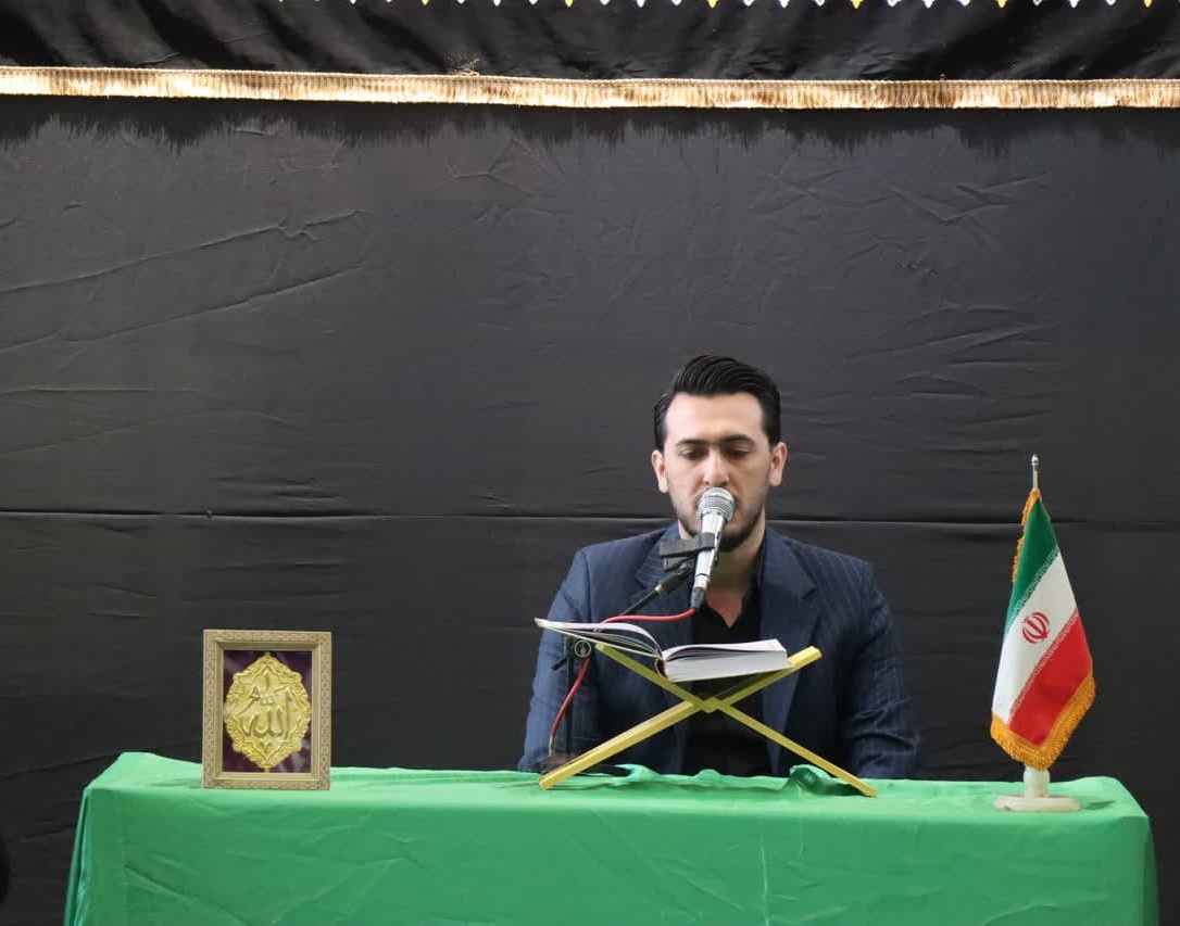 گزارش تصویری محفل انس با قرآن کریم در مسجد دانشگاه ارومیه
