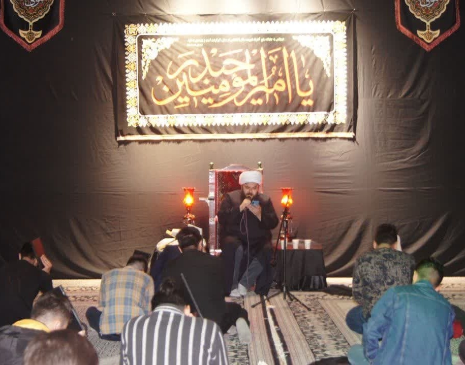 گزارش تصویری مراسم احیای دومین شب قدر سال 1402 در مسجد دانشگاه ارومیه