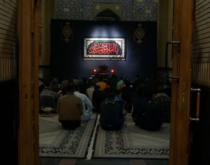 گزارش تصویری مراسم احیای دومین شب قدر سال 1402 در مسجد دانشگاه ارومیه