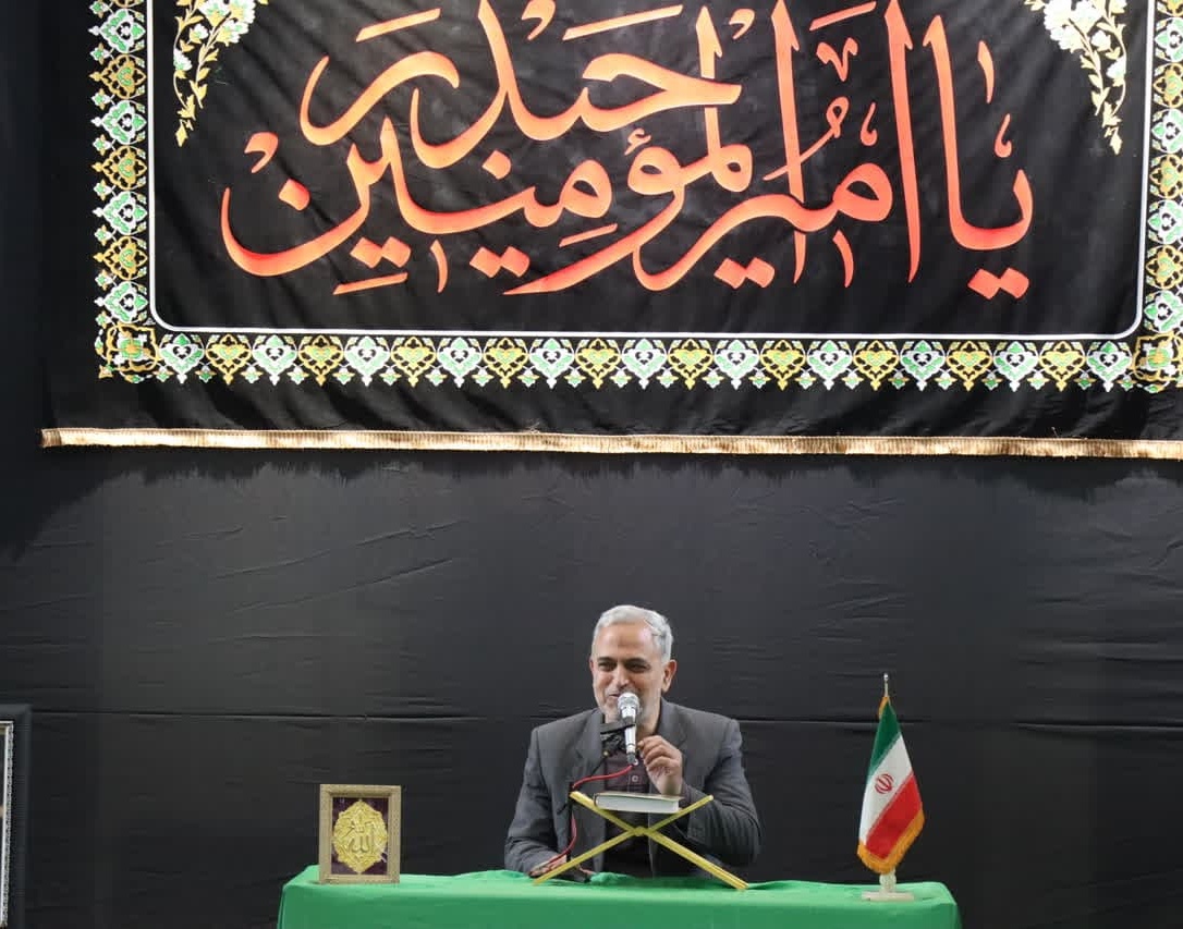 گزارش تصویری محفل انس با قرآن کریم در مسجد دانشگاه ارومیه