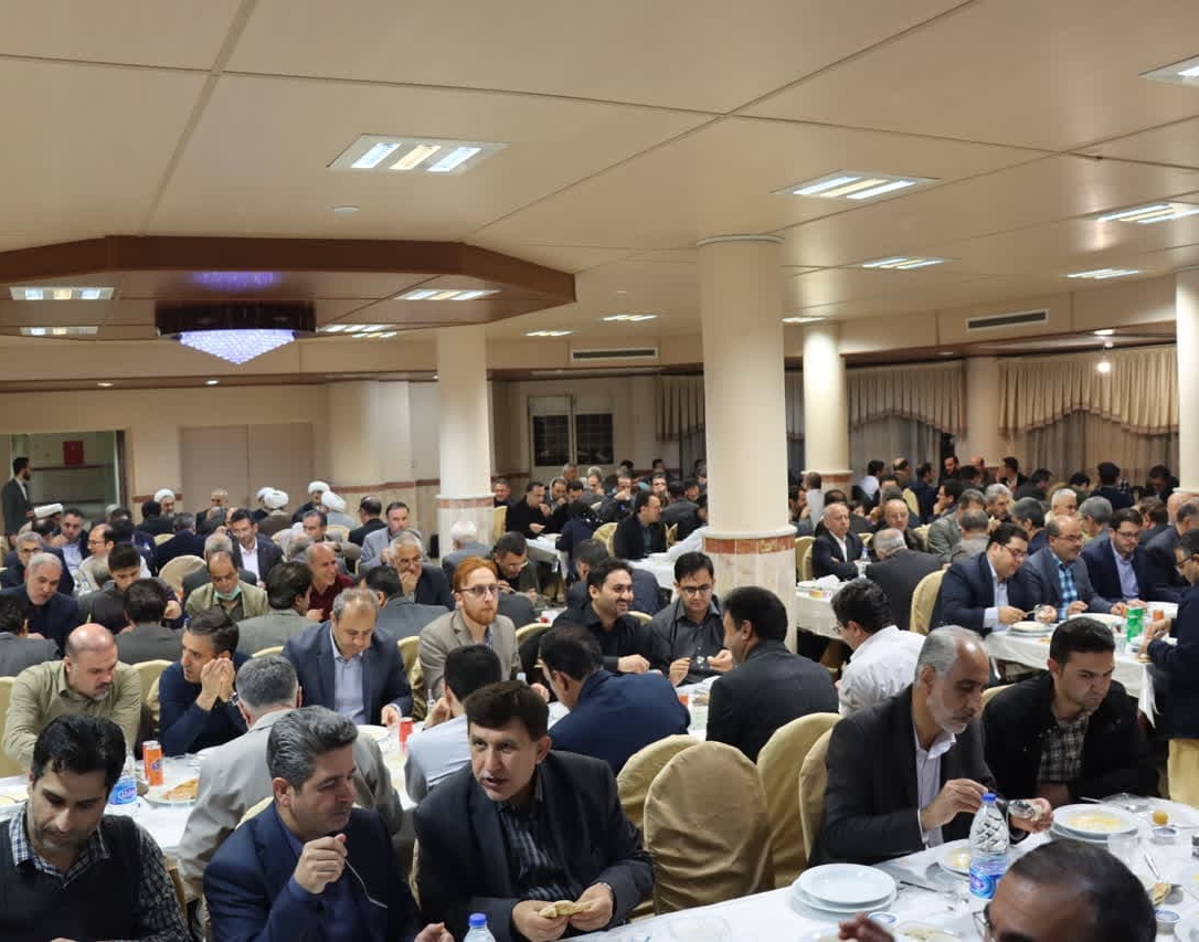 گزارش تصویری ضیافت بزرگ افطاری دانشگاه ارومیه