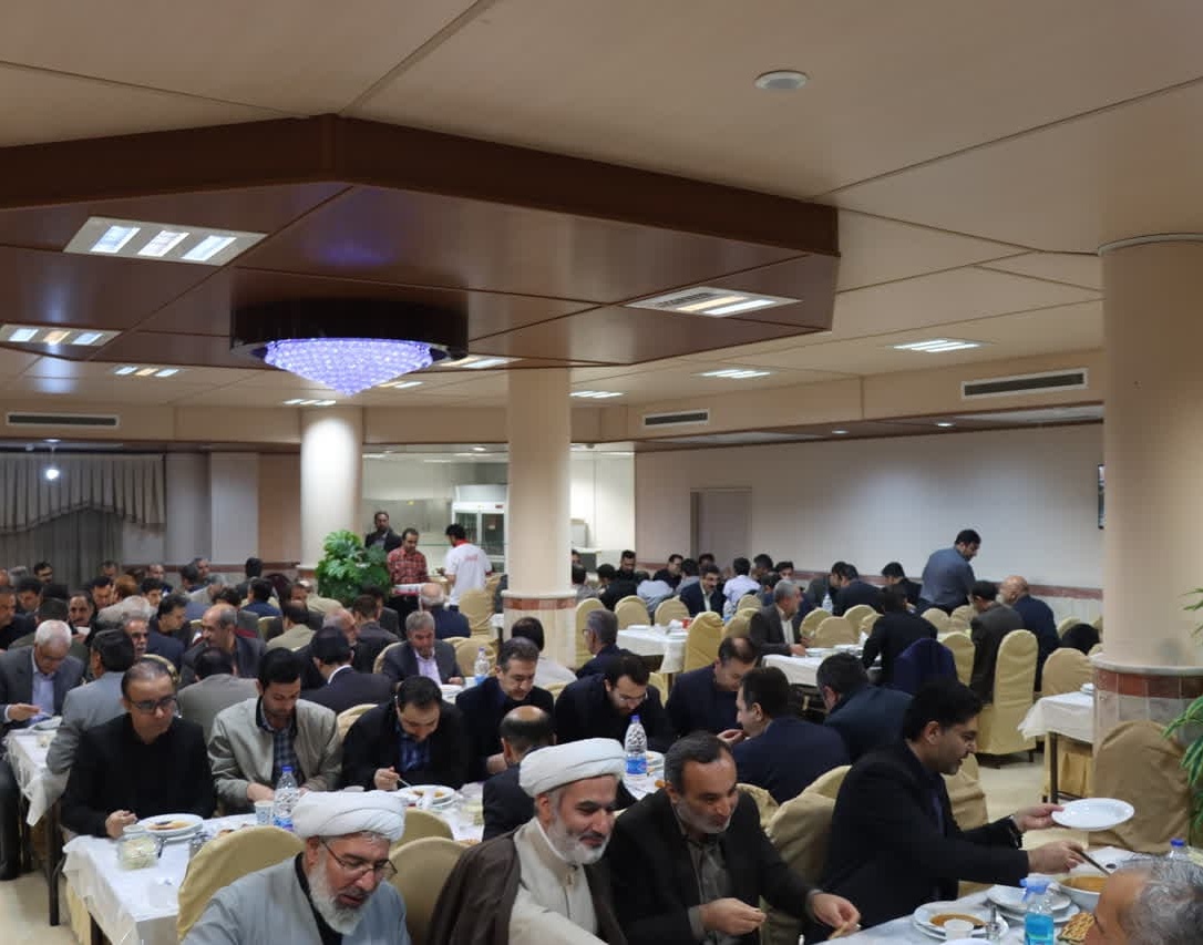 گزارش تصویری ضیافت بزرگ افطاری دانشگاه ارومیه