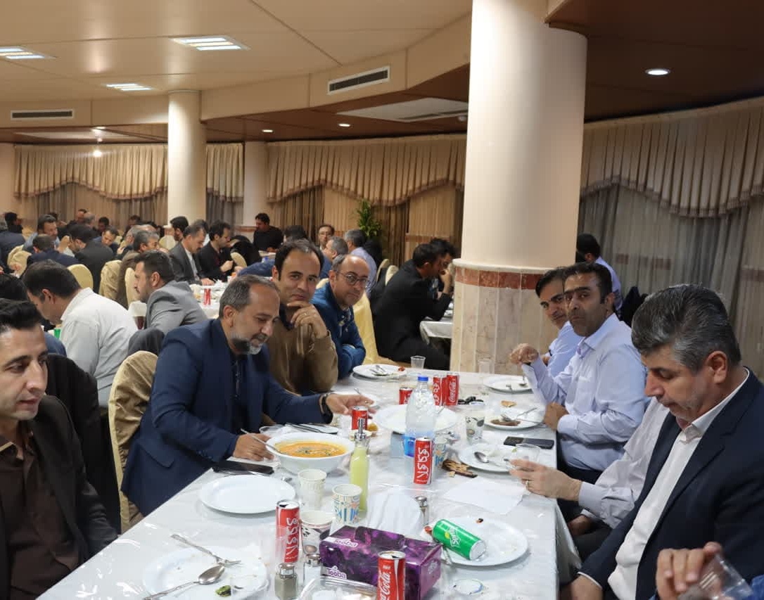 گزارش تصویری ضیافت بزرگ افطاری دانشگاه ارومیه