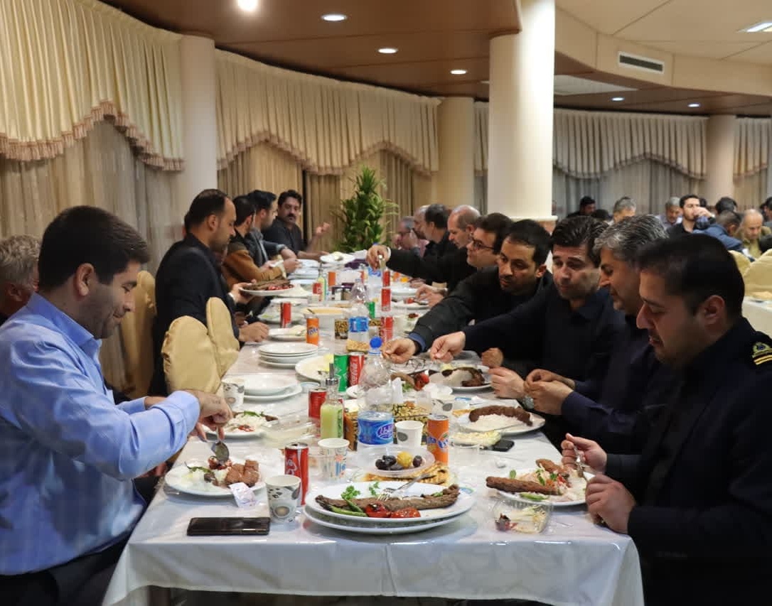 گزارش تصویری ضیافت بزرگ افطاری دانشگاه ارومیه