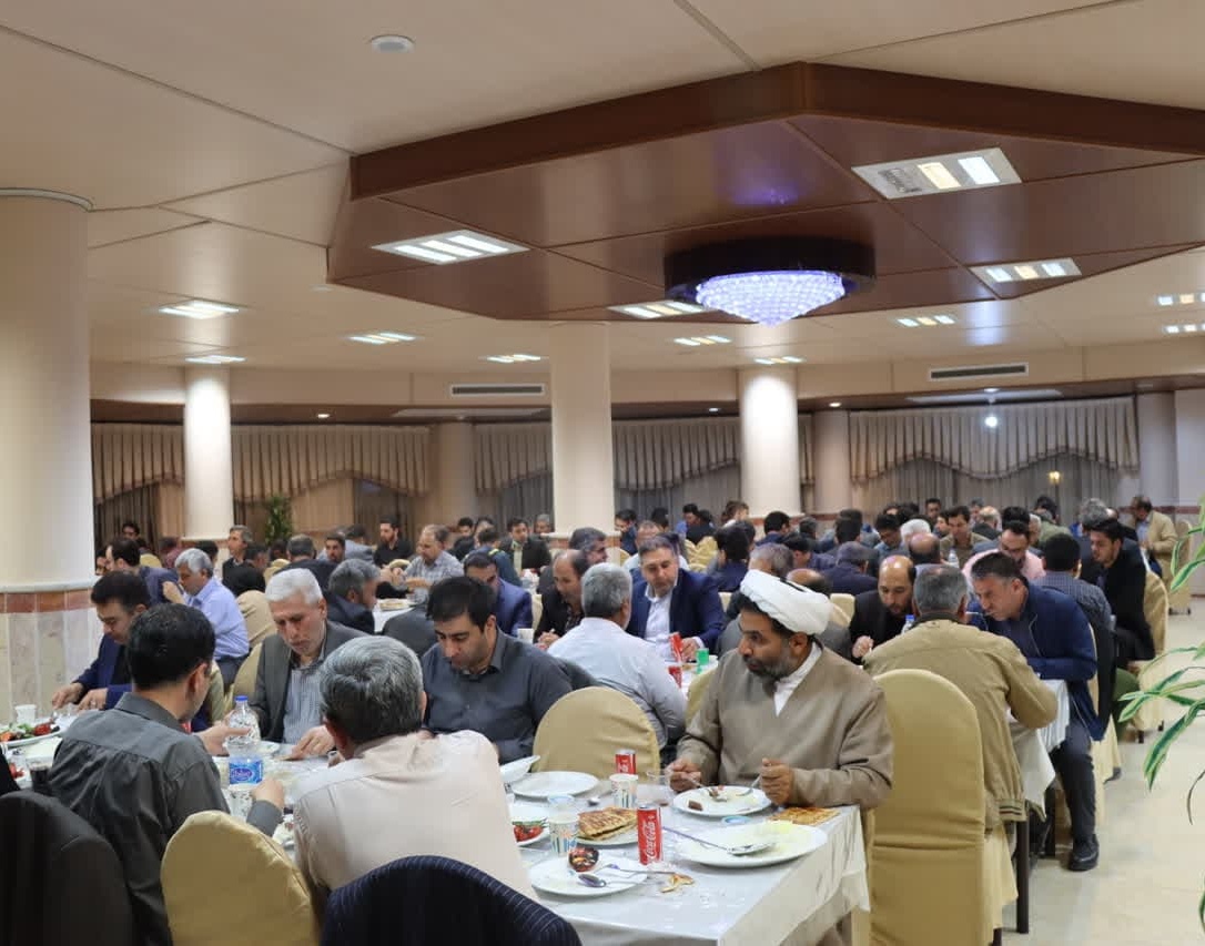 گزارش تصویری ضیافت بزرگ افطاری دانشگاه ارومیه