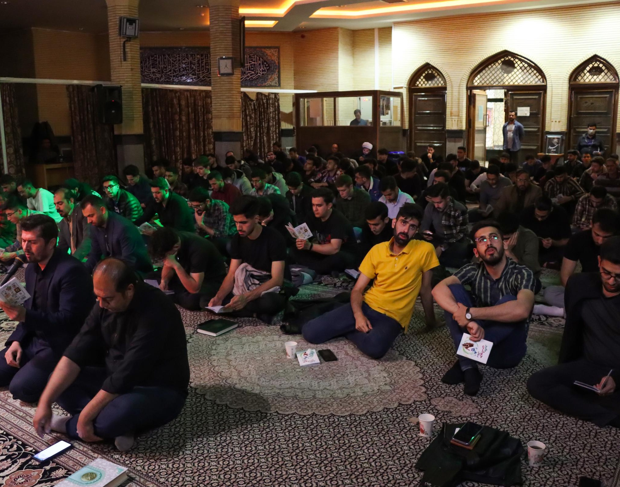 گزارش تصویری مراسم احیای سومین شب قدر سال 1402 در مسجد دانشگاه ارومیه